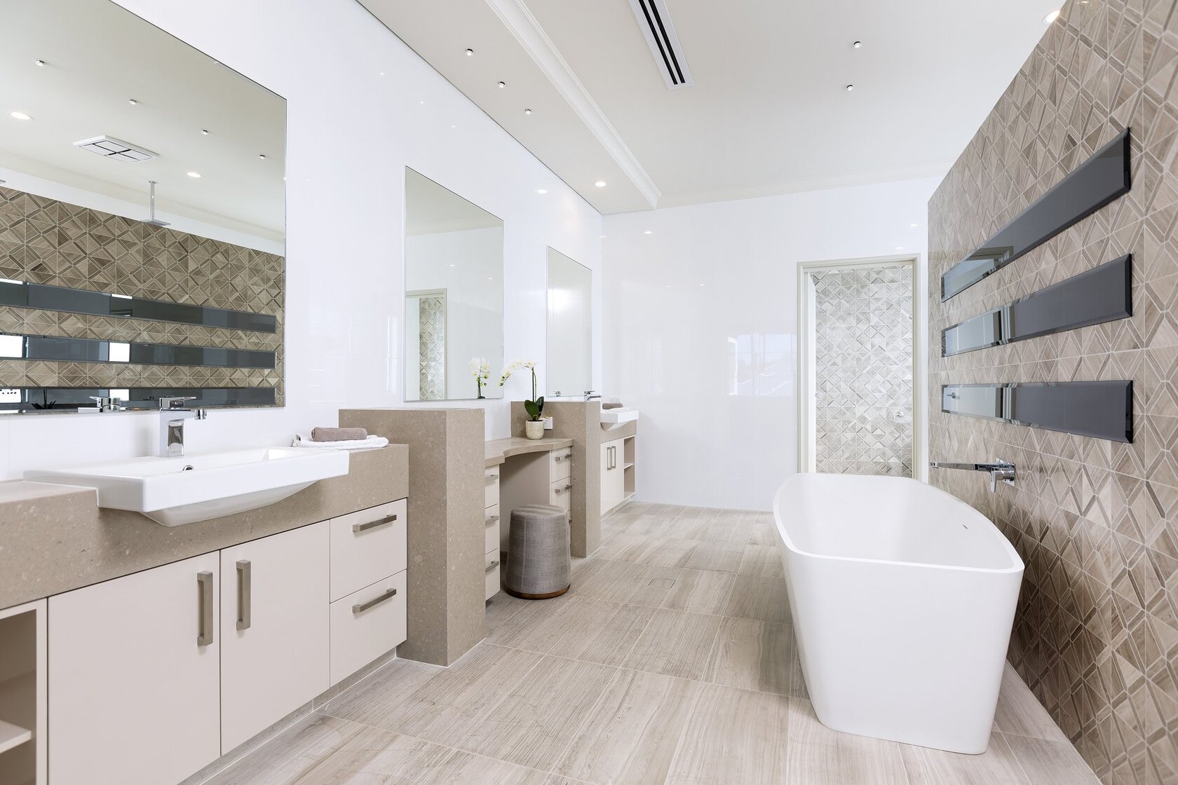Luxury master suite ideas | Atrium Homes